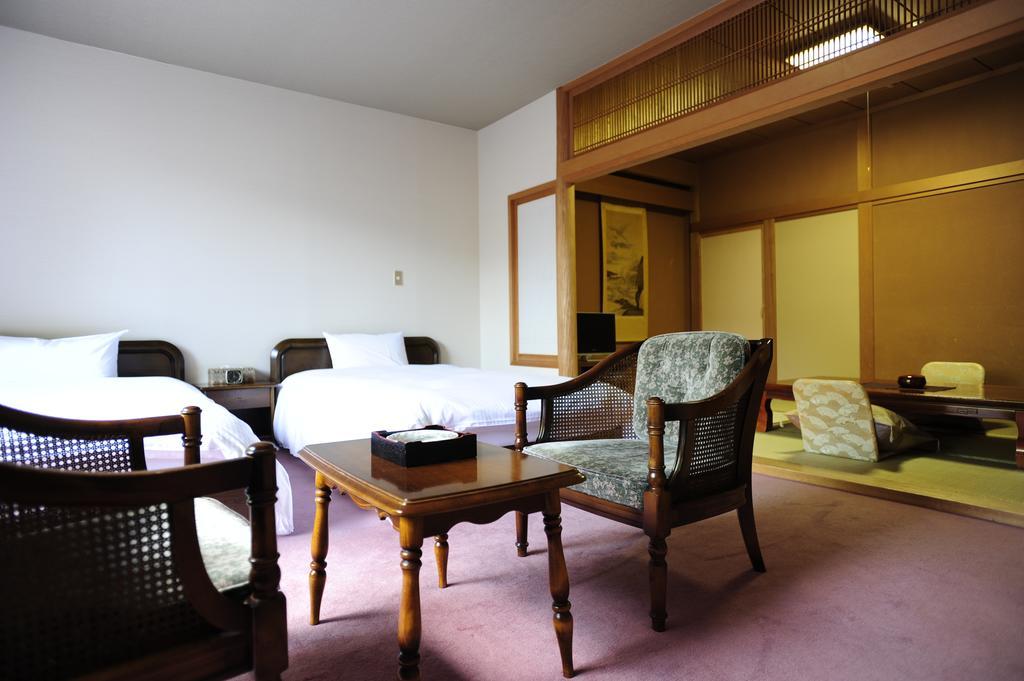 Tokinenoyado Yunushiichijoh Hotel Shiroishi  Стая снимка